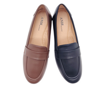 Load image into Gallery viewer, Andi 249116 Womens Loafers
