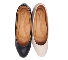 Load image into Gallery viewer, Outland 258102 Bonnie Heeled Pumps
