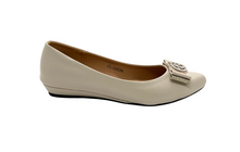 Load image into Gallery viewer, Outland 258109 Lexi Heeled Pumps
