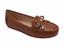 Load image into Gallery viewer, Andi 239306 Loafers Womens
