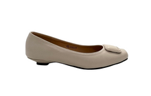 Load image into Gallery viewer, Outland 258107 Doffy Heeled Pumps
