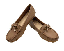 Load image into Gallery viewer, Outland 258205 Misty Ladies Topsider
