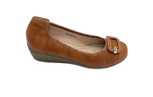 Load image into Gallery viewer, Outland 258110 Livi Heeled Pumps
