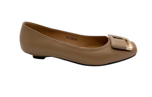 Load image into Gallery viewer, Outland 258108 Ginger Heeled Pumps
