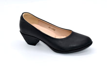 Load image into Gallery viewer, Outland 23325 Hailey Womens Black Shoes
