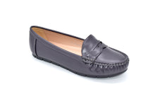 Load image into Gallery viewer, Andi 239307 Womens Loafers
