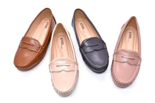 Load image into Gallery viewer, Andi 239307 Womens Loafers
