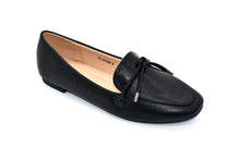 Load image into Gallery viewer, Outland 23338 Ivy Loafers Womens
