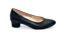 Load image into Gallery viewer, Outland248101 Brynlee Womens Black Shoes
