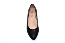 Load image into Gallery viewer, Outland248101 Brynlee Womens Black Shoes
