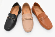Load image into Gallery viewer, Outland 258138 Pepper Women Loafers
