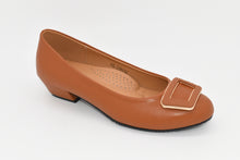 Load image into Gallery viewer, Outland 258131 Abby Heeled Pumps
