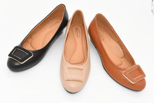 Load image into Gallery viewer, Outland 258131 Abby Heeled Pumps
