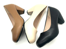 Load image into Gallery viewer, Outland 23316 Rimini Heeled Pumps
