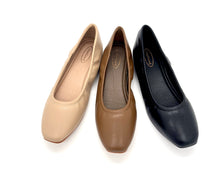 Load image into Gallery viewer, Outland 23302 Catania Ladies Flat
