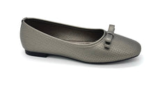 Load image into Gallery viewer, Outland 23306 Genoa Ladies Flat
