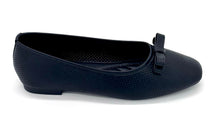 Load image into Gallery viewer, Outland 23306 Genoa Ladies Flat

