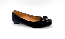 Load image into Gallery viewer, Outland 258128 Salome Heeled Pumps
