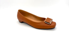 Load image into Gallery viewer, Outland 258128 Salome Heeled Pumps
