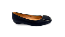 Load image into Gallery viewer, Outland 258123 Joanna Heeled Pumps
