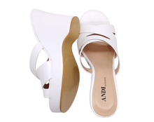 Load image into Gallery viewer, Andi 249109 Womens Sandals
