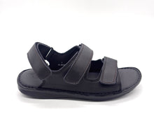 Load image into Gallery viewer, Outland 26105 Oliver Sandals Mens
