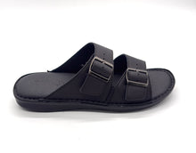 Load image into Gallery viewer, Outland 26102 Isaac Sandals Mens
