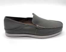 Load image into Gallery viewer, Outland 23703 Hamburg Topsider Mens
