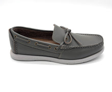 Load image into Gallery viewer, Outland 23702 Dublin Topsider Mens
