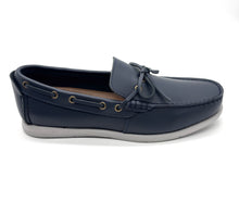 Load image into Gallery viewer, Outland 23702 Dublin Topsider Mens
