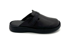 Load image into Gallery viewer, Outland 25106 Jake Sandals Mens
