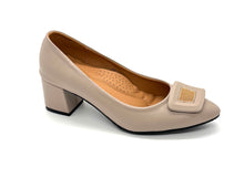 Load image into Gallery viewer, Outland 258135 Honey Heeled Pumps
