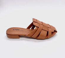 Load image into Gallery viewer, Andi 239318 Sandals Womens
