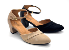 Load image into Gallery viewer, Outland 258137 Olive Heeled Pumps
