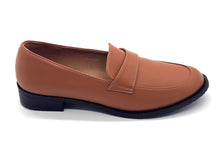 Load image into Gallery viewer, Outland 258303 Theo Women Loafers
