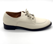Load image into Gallery viewer, Outland 258301 Skye Women Loafers
