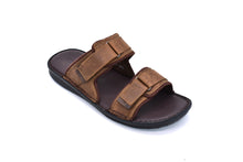 Load image into Gallery viewer, Outland 19303 Max Sandals Mens
