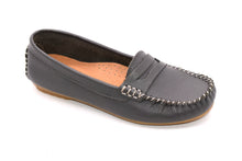 Load image into Gallery viewer, Outland 17802 Aphrodite Loafers Womens
