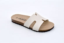 Load image into Gallery viewer, Outland 21602 Haven Sandals Womens
