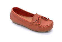 Load image into Gallery viewer, Outland 17806 Keisha Loafers Womens
